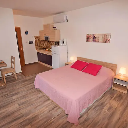 Jeromela * Valbandon