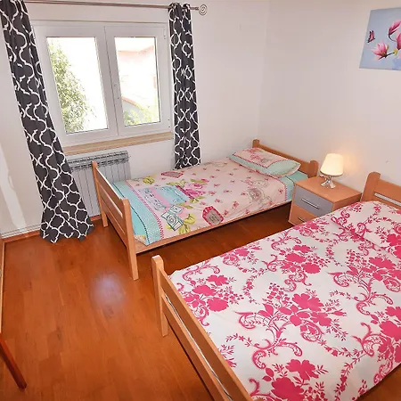 Jeromela * Valbandon