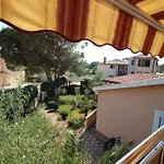 شقة Jeromela Valbandon