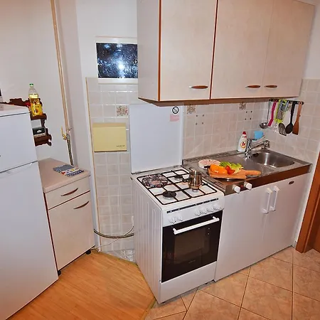 Jeromela Apartment