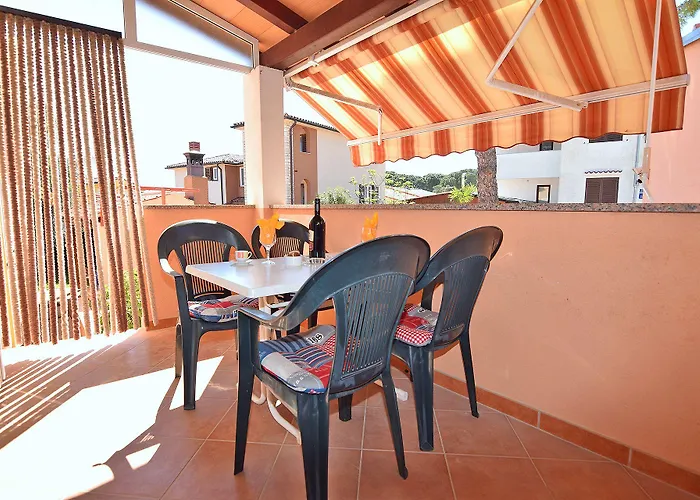 Jeromela Appartement Valbandon